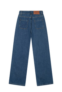 Petite Studio's Odilia Mid Rise Straight Leg Jeans in Mid Indigo 